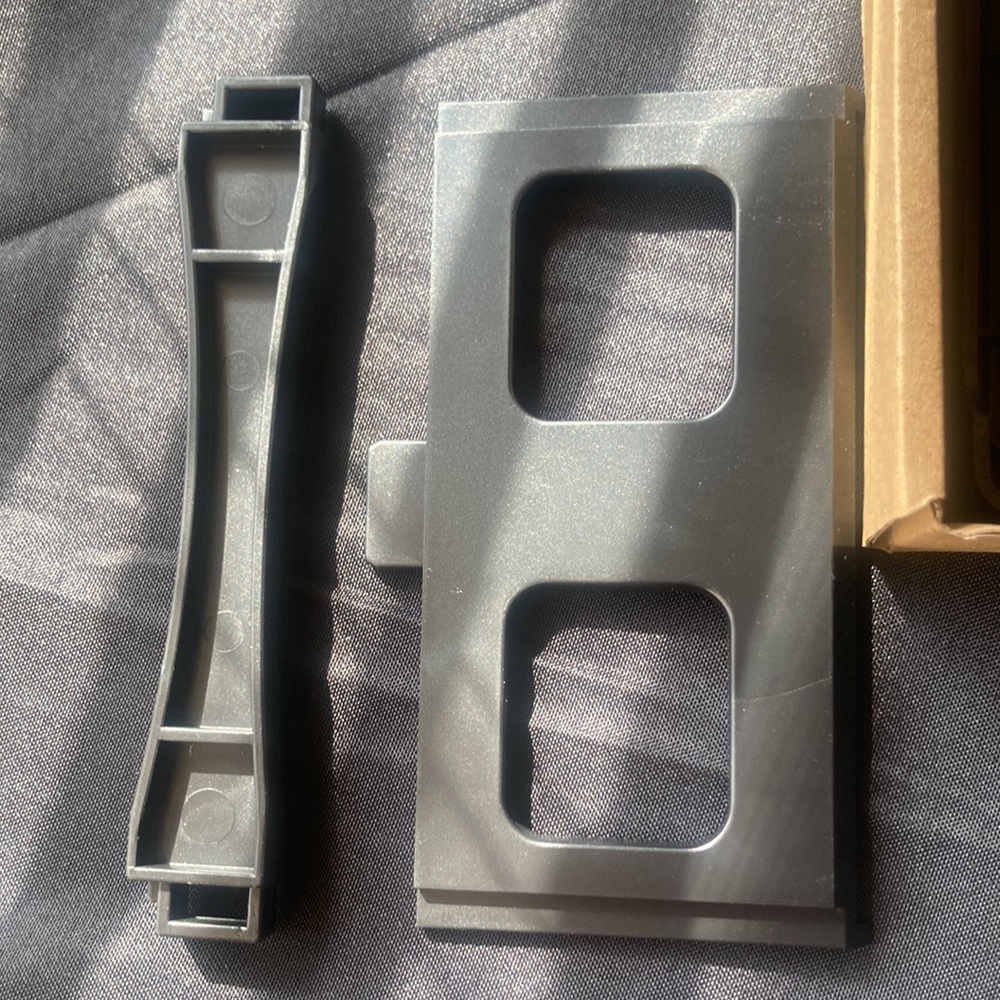 Dual Function Label Holder - Picture 5 of 5